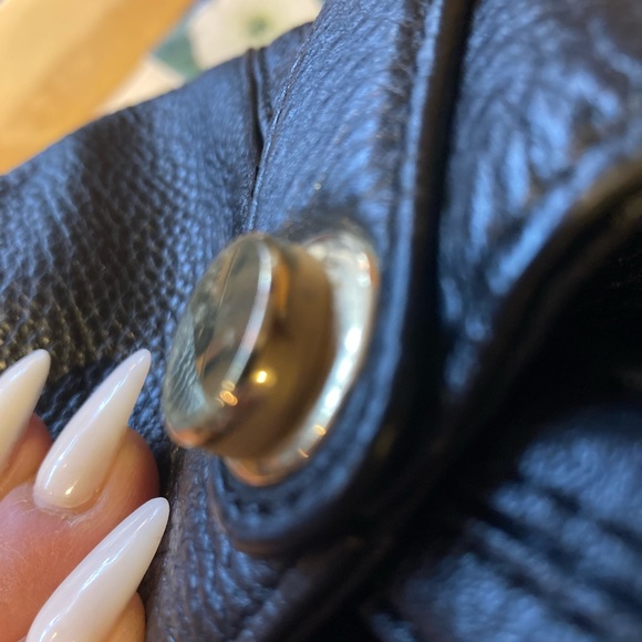 Calvin Klein Large,Buttery, Soft Leather Purse-EUC-Beautiful, Classic yet Modern - Picture 7 of 16